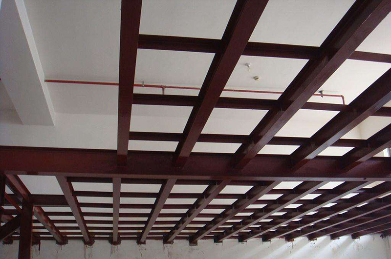鋼結(jié)構(gòu)廠房裝修閣樓搭建多少錢一平方？